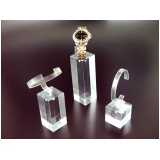 fábrica de expositor de anel em acrílico Parelheiros fábrica de expositor de anel em acrílico Parelheiros