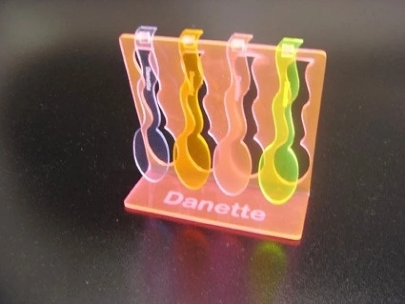 Troféu personalizado acrílico preço Troféu personalizado acrílico preço